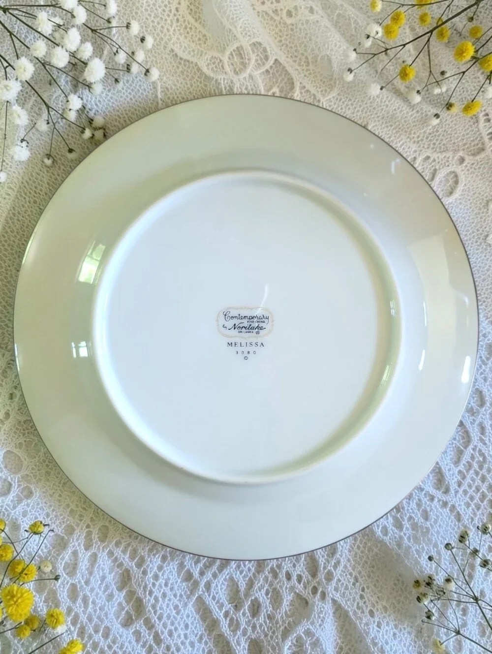 Vtg 1979 - 1992 Salad Plate Noritake Melissa 3080 White Yellow Flowers Platinum